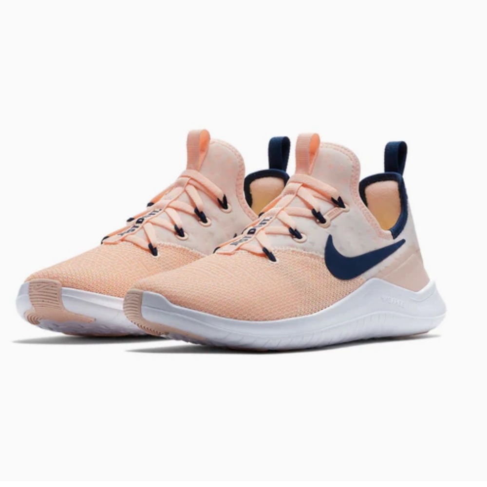 Women’s Nike Free TR 8 'Crimson Tint'